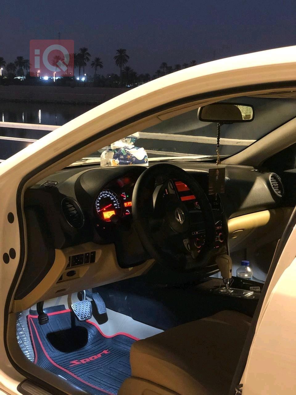 نيسان ماكسيما